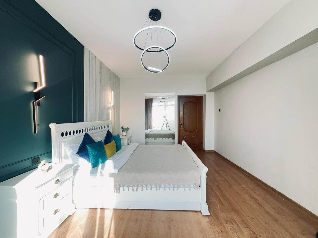 Apartment 3 ком на абая сейфуллина *